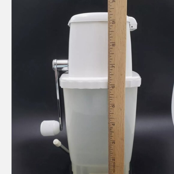 SWING-A-WAY Vintage Ice Crusher Hand Crank Vacuum Base Makes Fine/Course Ice - Picture 10 of 11